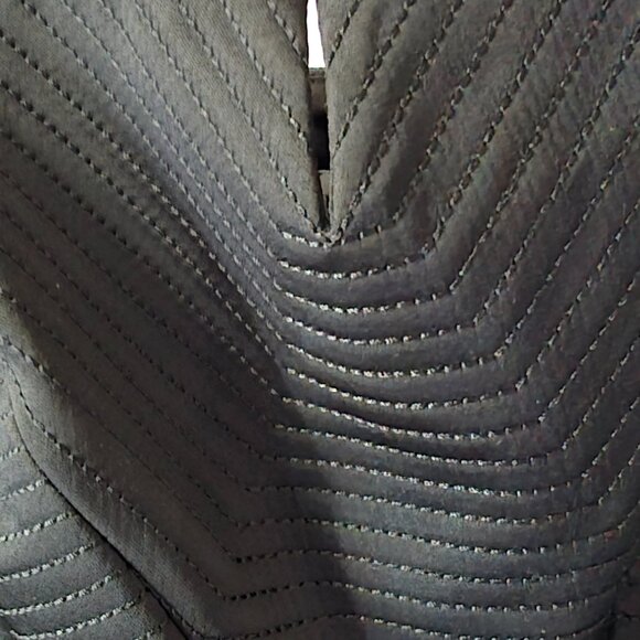 White House Black Market - Picture 3 of 4